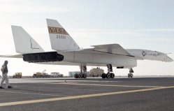 世界上最快的轟炸機，XB-70速度達3馬赫